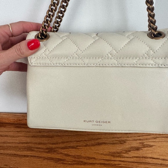 Kurt Geiger Kensington Cream Quilted Eye Shoulder Bag - Picture 5 of 8
